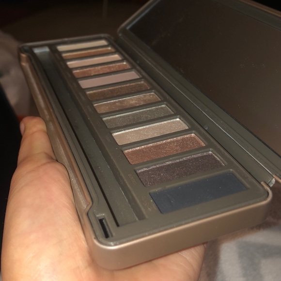 UD NAKED 2 Palette - Picture 5 of 5